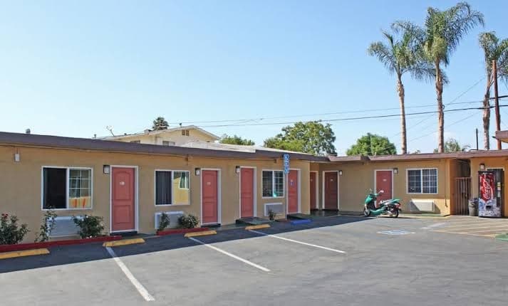 Royla Motel Pomona, Hotel in Pomona
