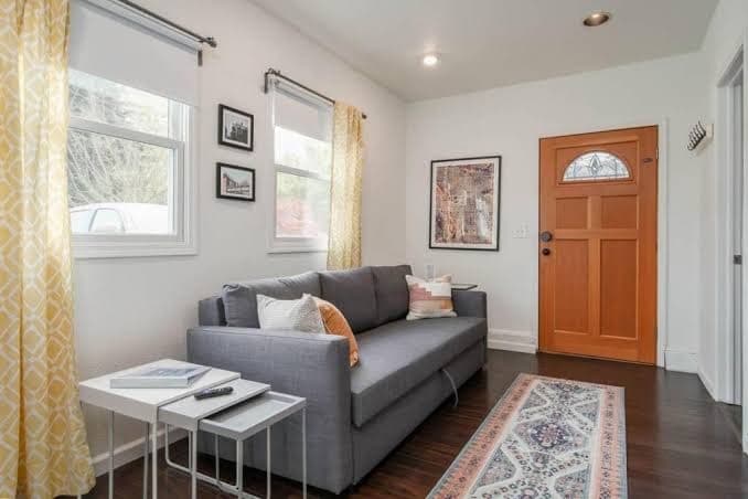 StayinMyDistrict Kenton Private Guest House - Apartment, Guesthouse in North Portland