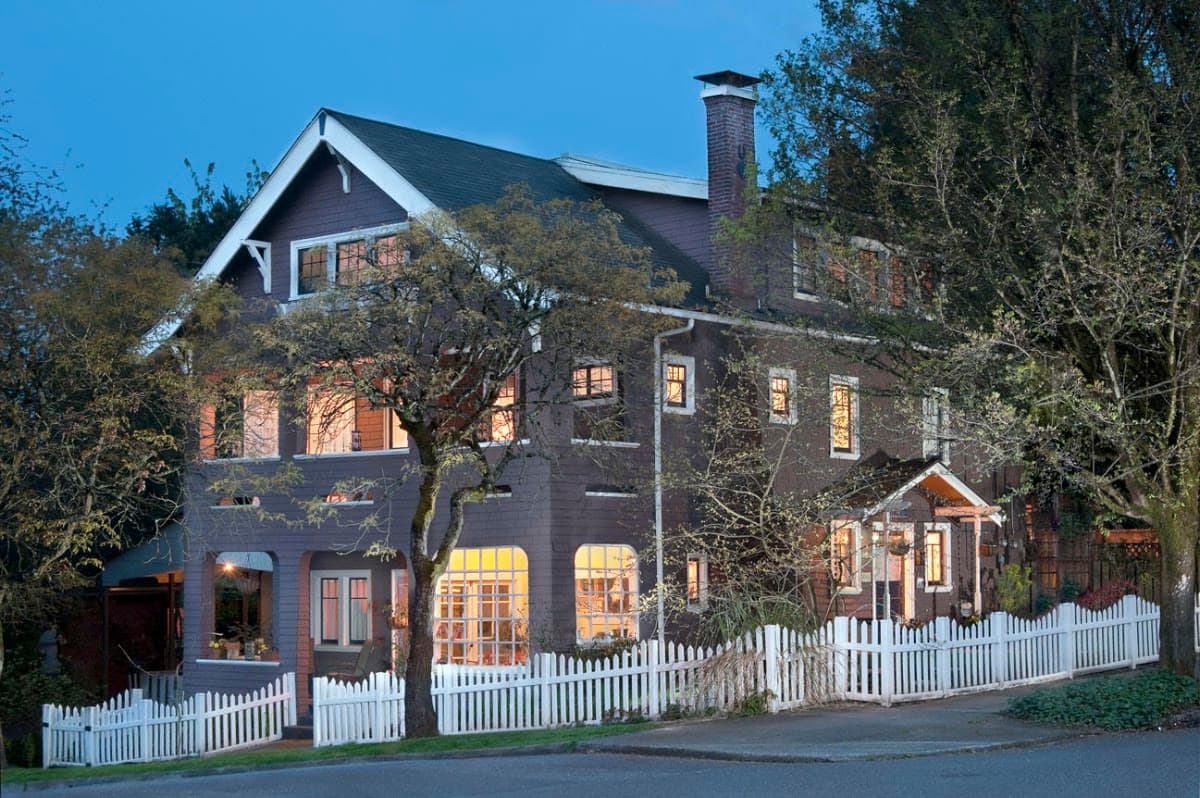 Fulton House Bed & Breakfast in Portland, Hotel in Milwaukie
