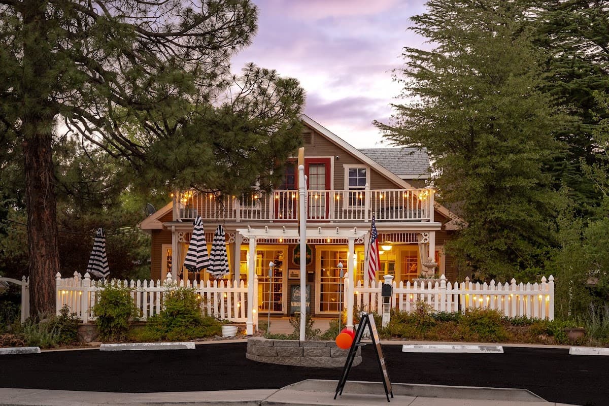 Prescott Pines Inn - Hotel & Wine Bar, Hotel in Prescott