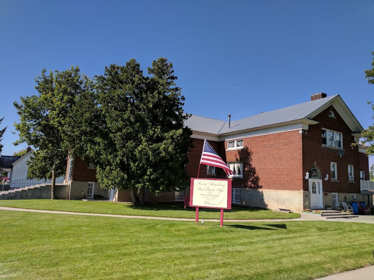 Rocky Mountain Red Brick Inn, Hotel in Preston