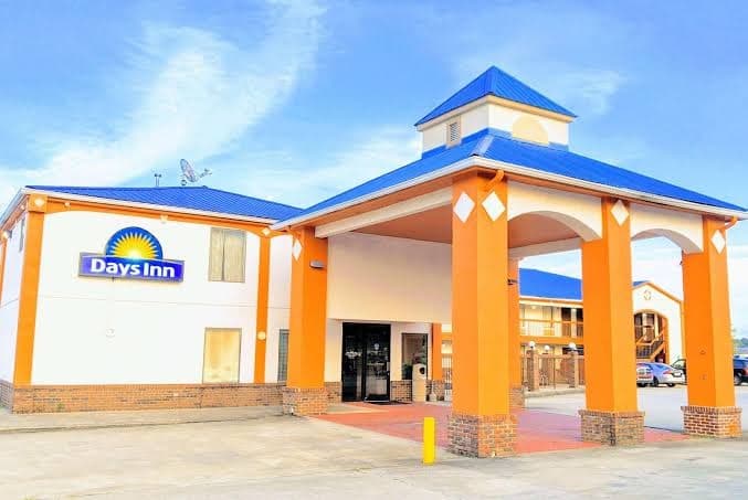 Quality Inn & Suites Decatur - Priceville I-65, Hotel in Priceville