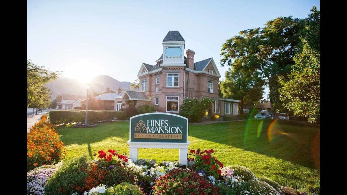 Hines Mansion, Bed & Breakfast in Provo