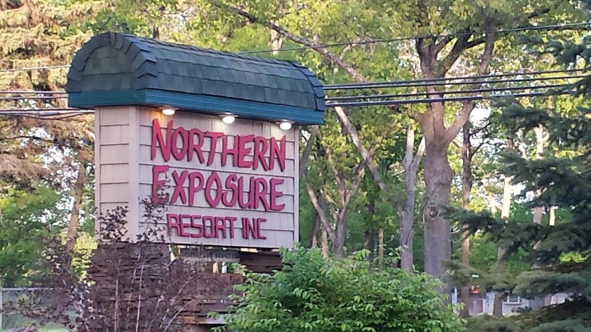 Northern Exposure Resort, Resort in Prudenville