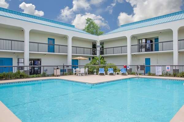 Baymont by Wyndham Camp Lejeune, Hotel in Pumpkin Center