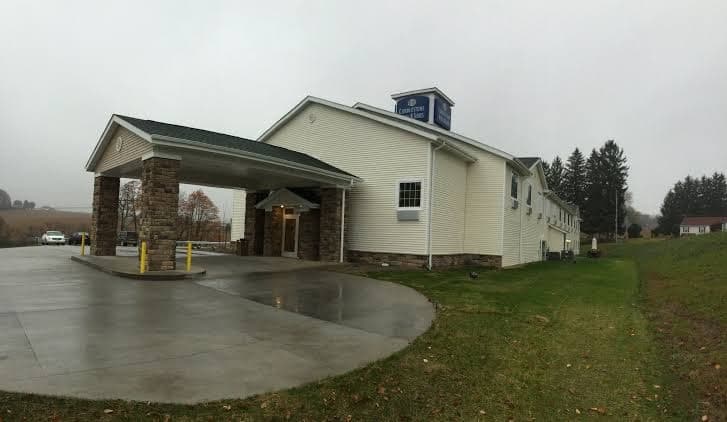 Cobblestone Hotel & Suites - Punxsutawney, Hotel in Punxsutawney