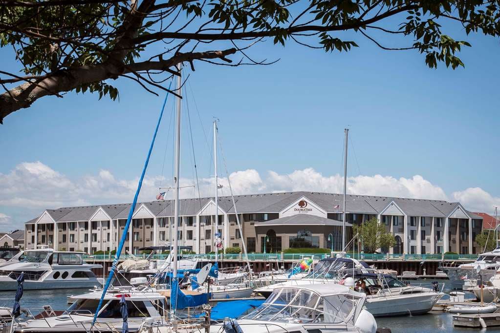 DoubleTree by Hilton Hotel Racine Harbourwalk, Hotel in Racine