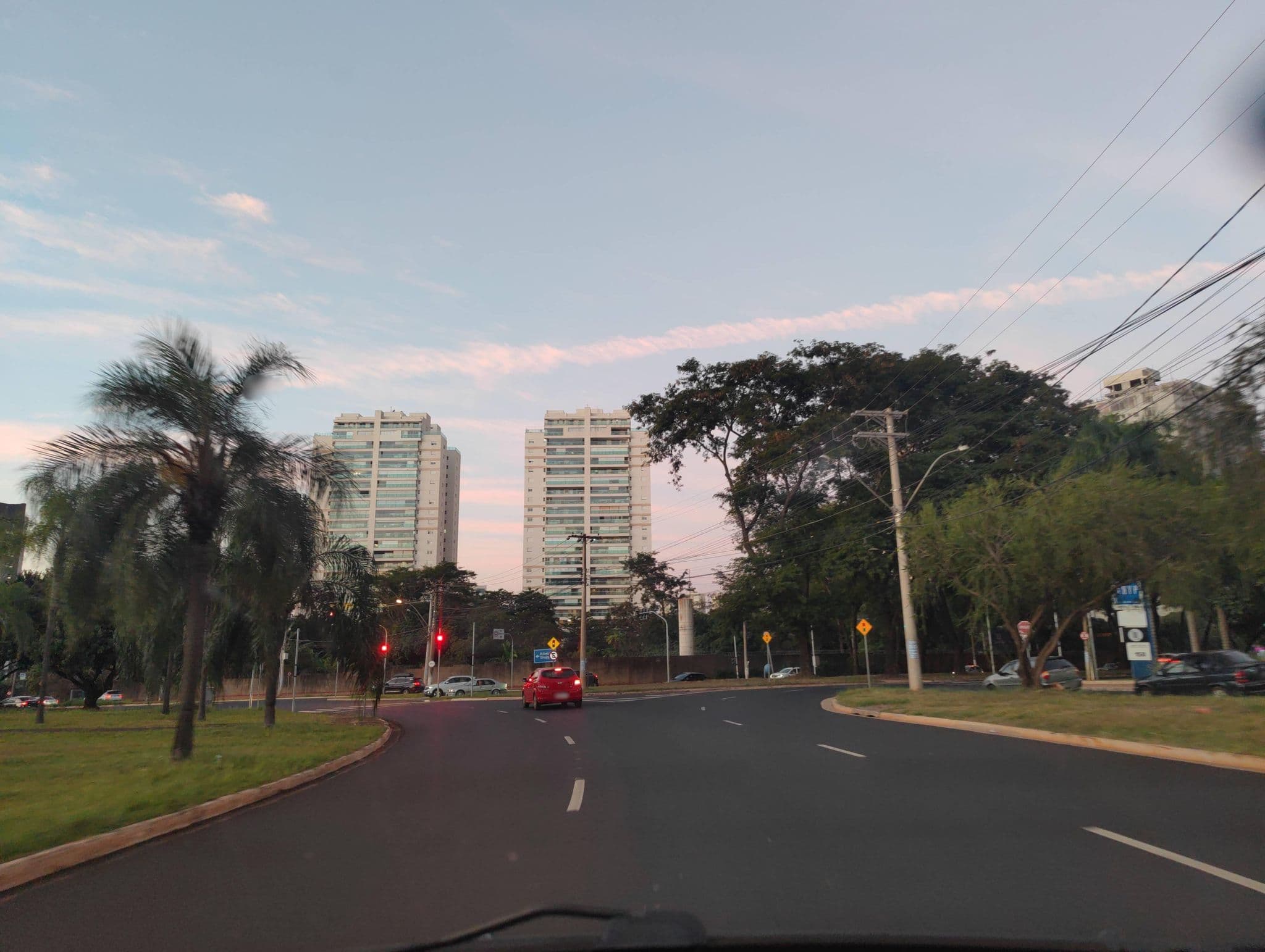 Street view near HOTEL TRYP, Ribeirão Preto — © vicpaulini (CC BY-SA · Mapillary)