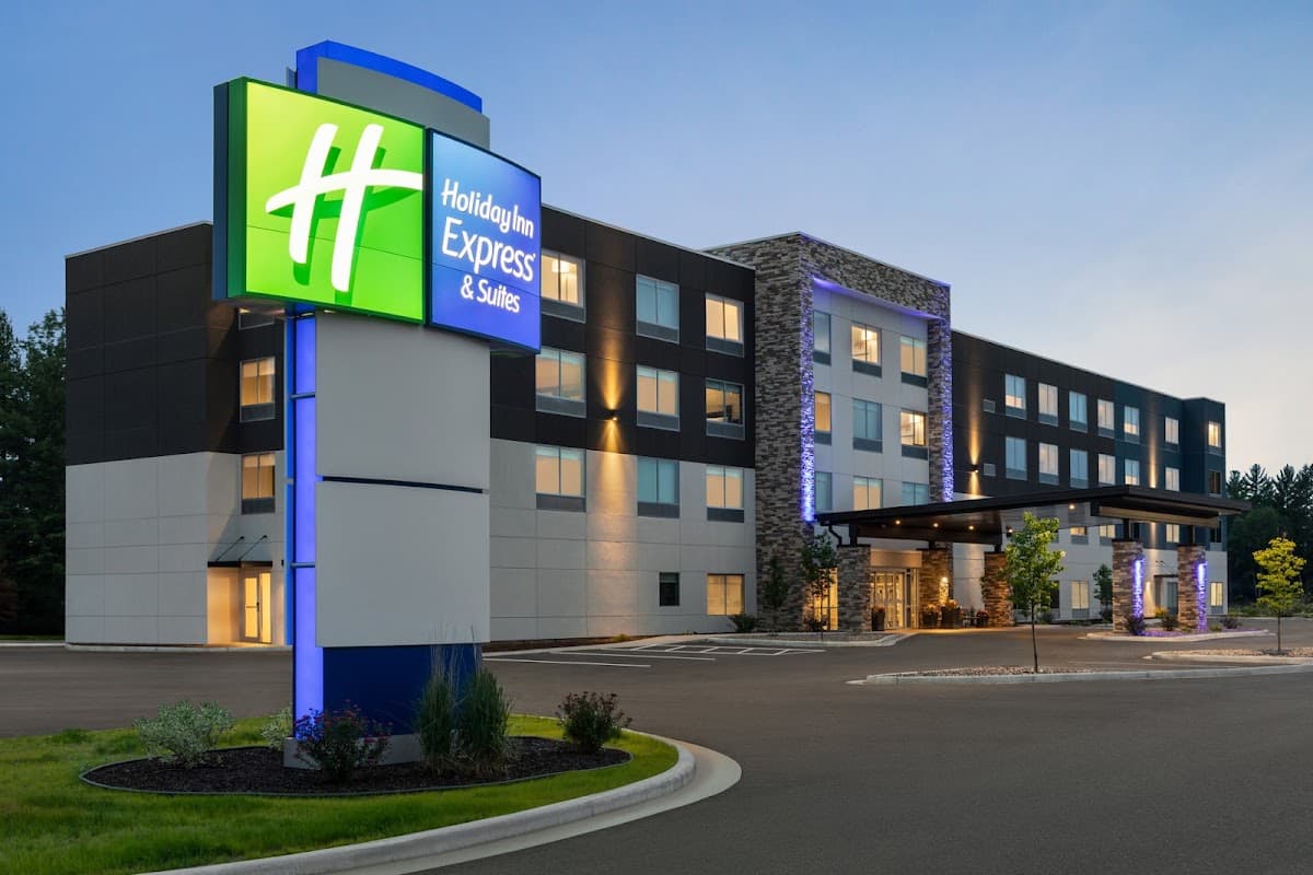 Holiday Inn Express & Suites Rhinelander by IHG, Hotel in Rhinelander
