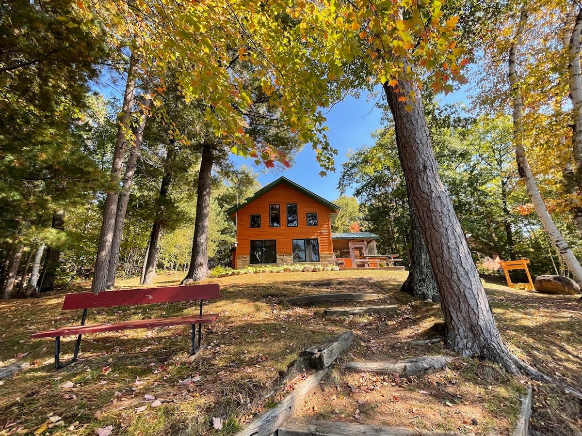 Clear Lake Inn and Resort, Motel in Rhinelander