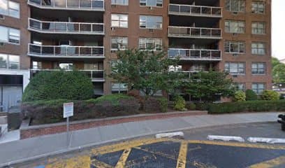 Ny, Hostel in Rego Park