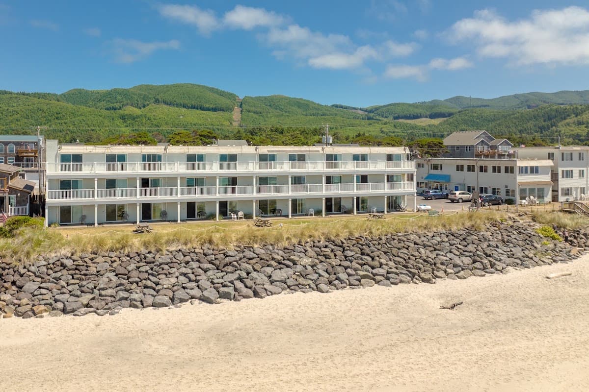Rockaway Beach Resort and Conference Center, Resort in Rockaway Beach