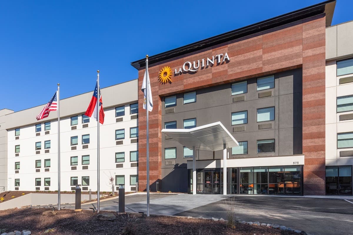 La Quinta Inn & Suites by Wyndham Atlanta Roswell, Hotel in Roswell