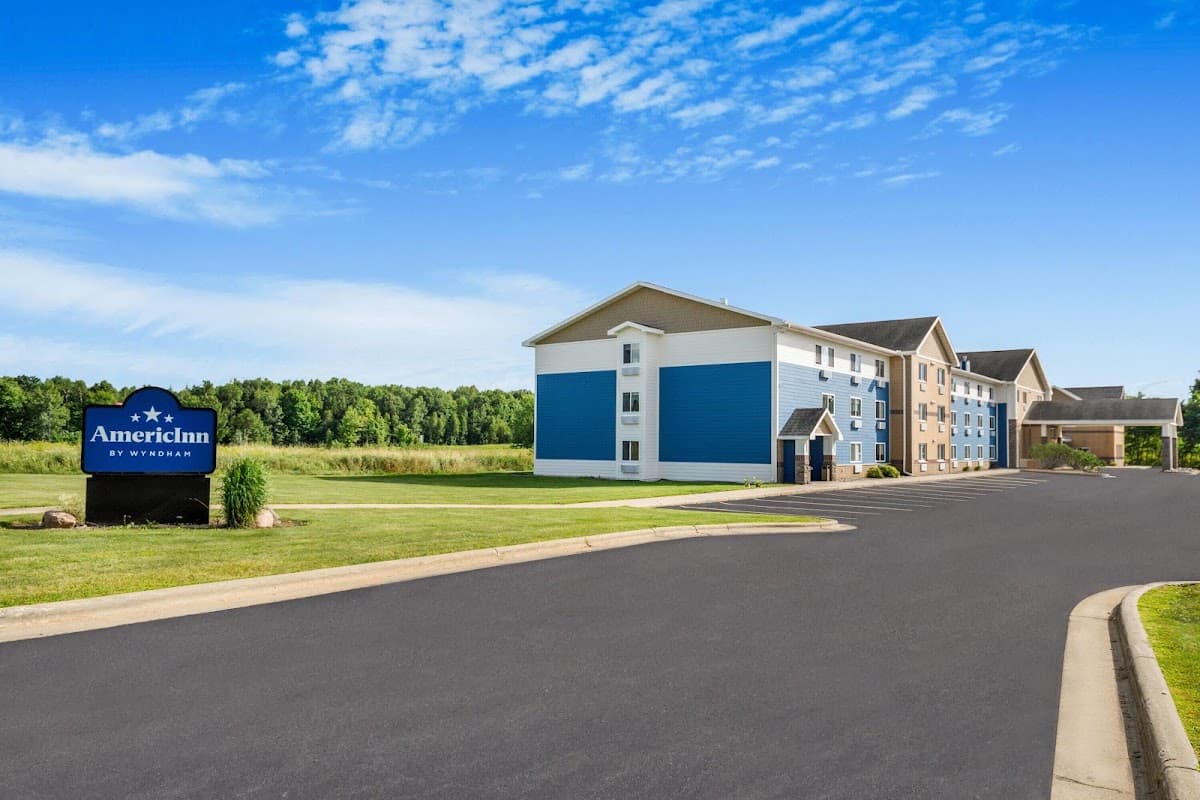 AmericInn by Wyndham Wausau, Hotel in Schofield
