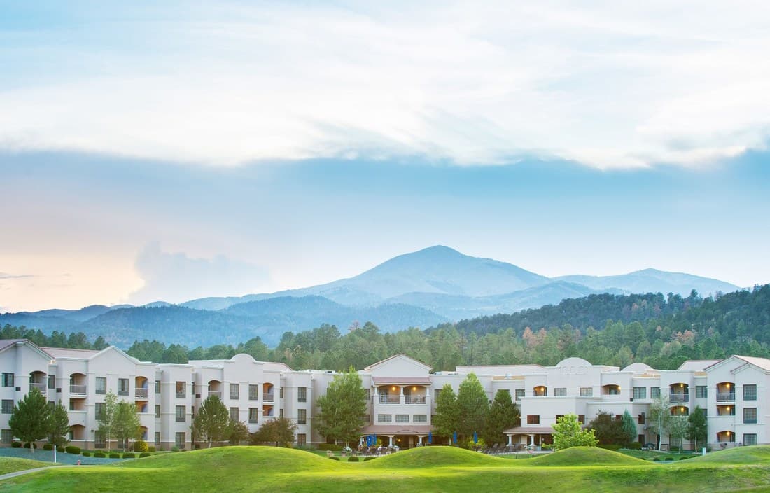 MCM Elegante Lodge & Resort Ruidoso, Hotel in Ruidoso