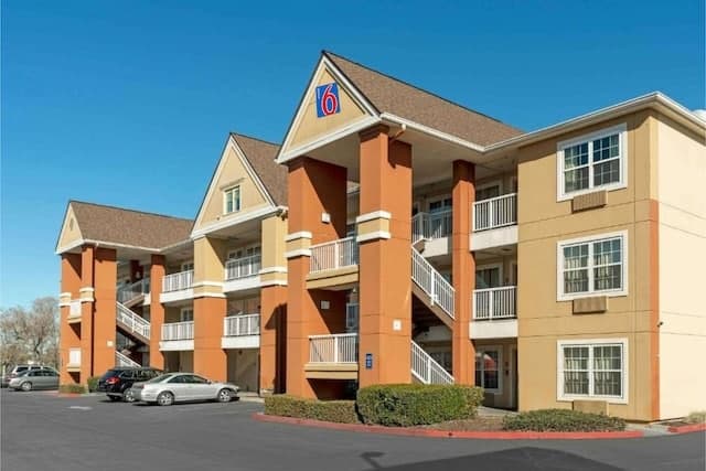 Motel 6 Suites Sacramento Arden Way CA, Hotel in Arden-Arcade