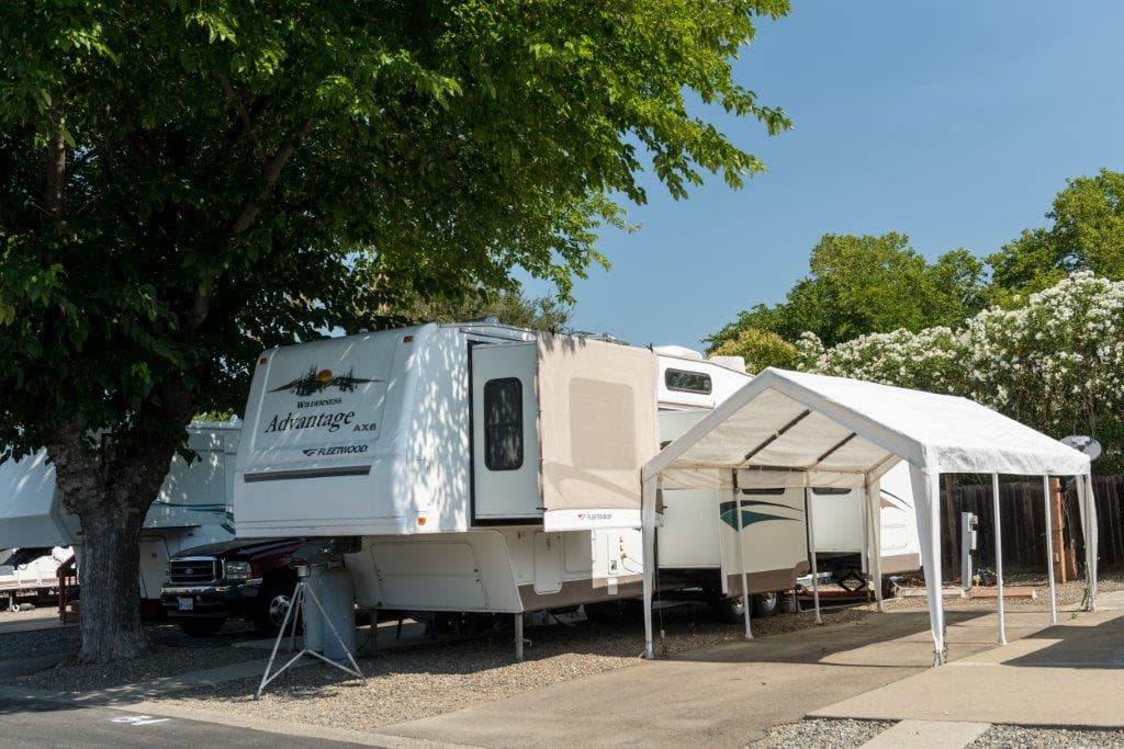 Capitol West RV Park, Caravan Park in West Sacramento
