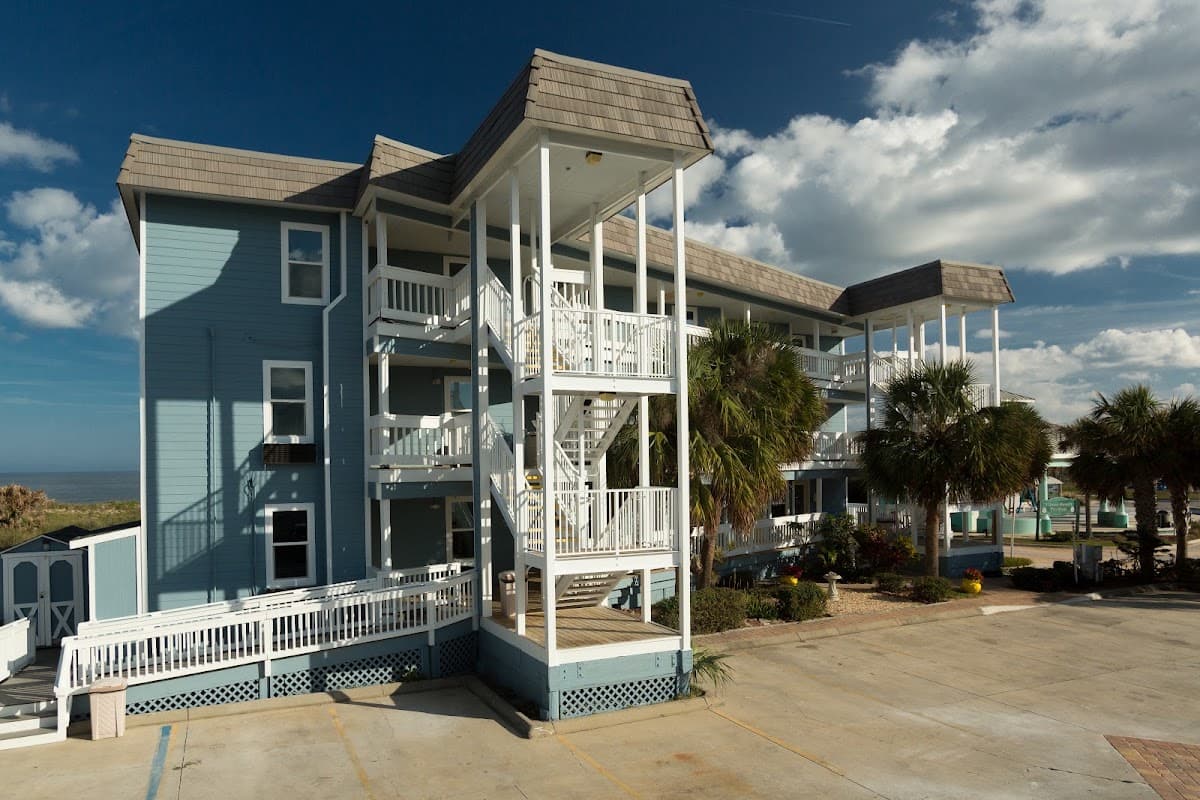 The Saint Augustine Beach House - An oceanfront boutique hotel. Earn up to 15% CASH BACK!, Hotel in Villano Beach