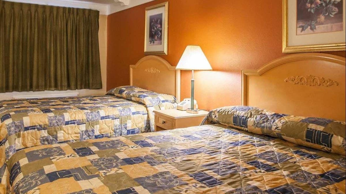 Relax Inn Saint Charles, Motel in Saint Peters