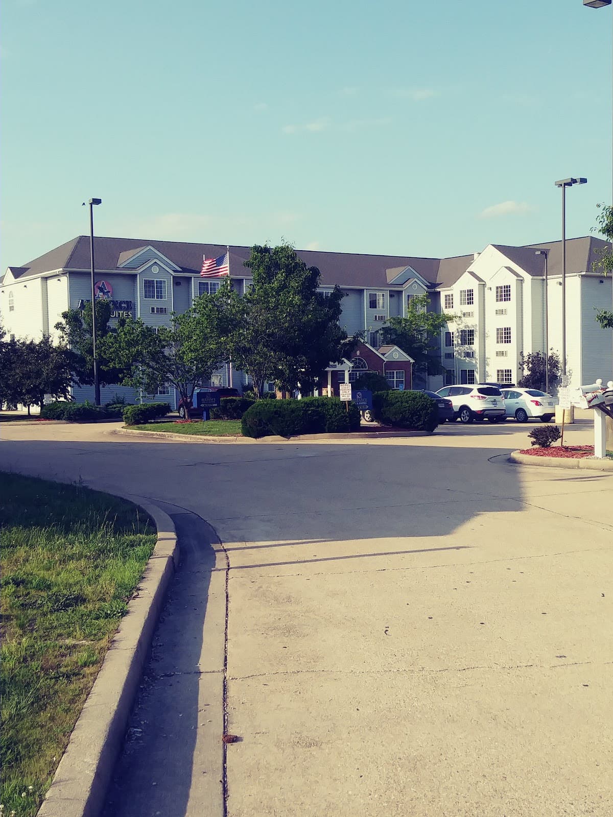 Alliance Inn & Suites, Hotel in Saint Robert