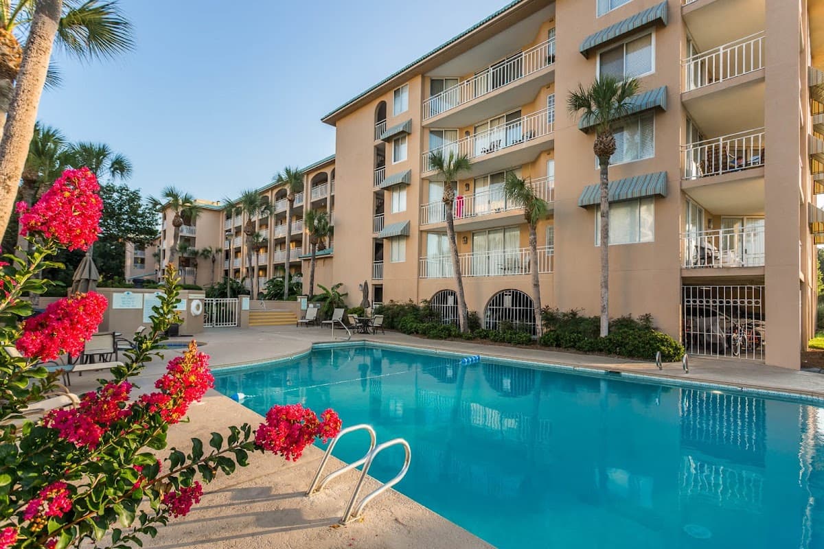 North Breakers, Resort in Saint Simons Island