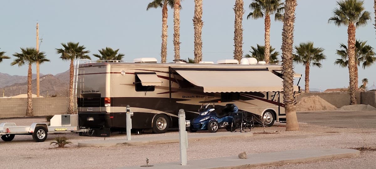 Desert Palms Golf & RV Resort, Caravan Park in Salome