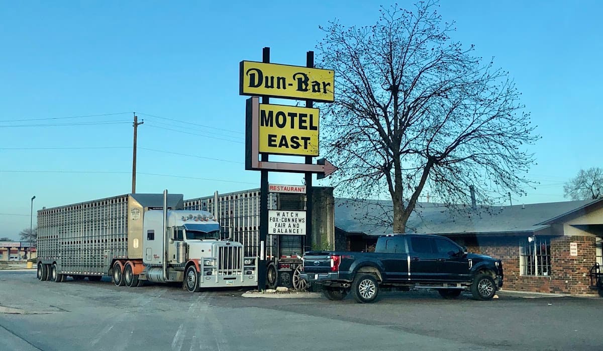 Dun Bar East Motel and Restaurant, Motel in San Angelo