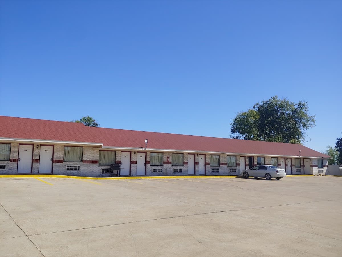 BROOKS CITY EXECUTIVE INN, Motel in San Antonio