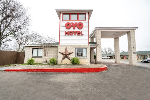 OYO Hotel San Antonio near AT&T Center, Hotel in Kirby