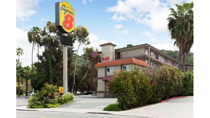 Super 8 by Wyndham San Diego Hotel Circle, Hotel in San Diego