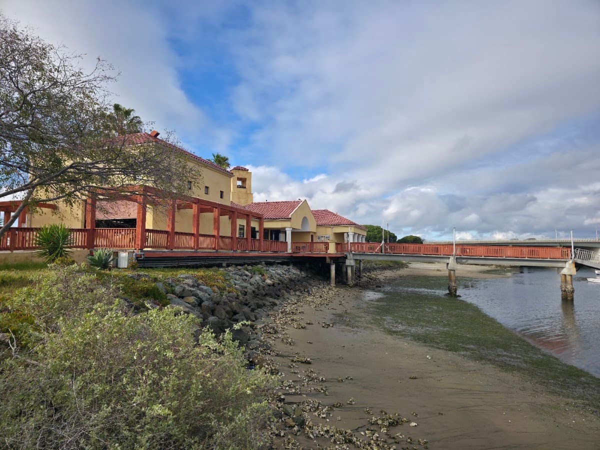 BAYVIEW COTTAGES & RV PARK, Campsite in San Diego