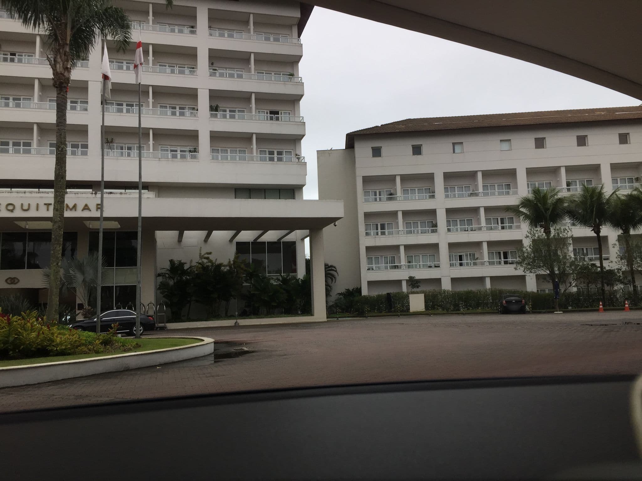 Street view near Sofitel Guarujá Jequitimar by Accor, Guarujá — © playfulbr (CC BY-SA · Mapillary)