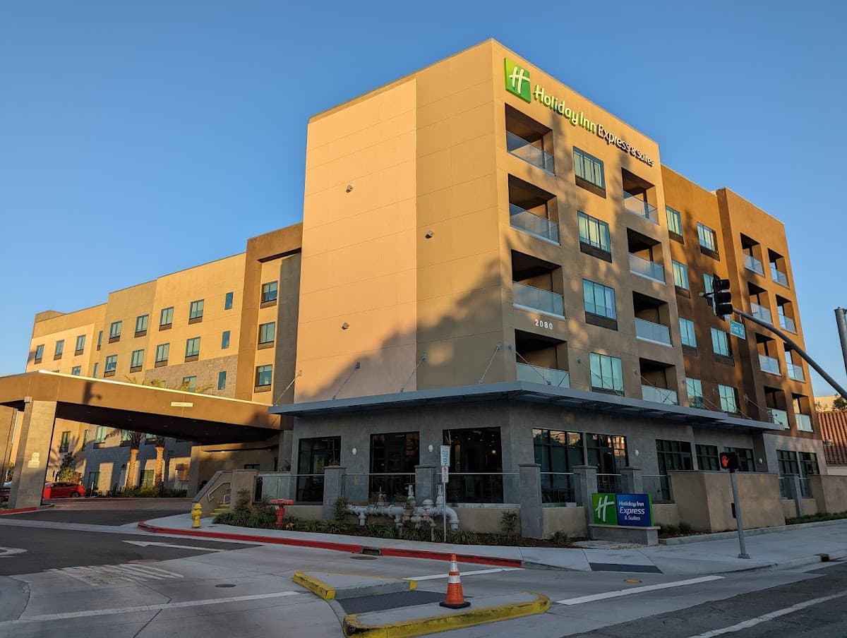 Holiday Inn Express & Suites San Jose Airport, an IHG Hotel, Hotel in Santa Clara