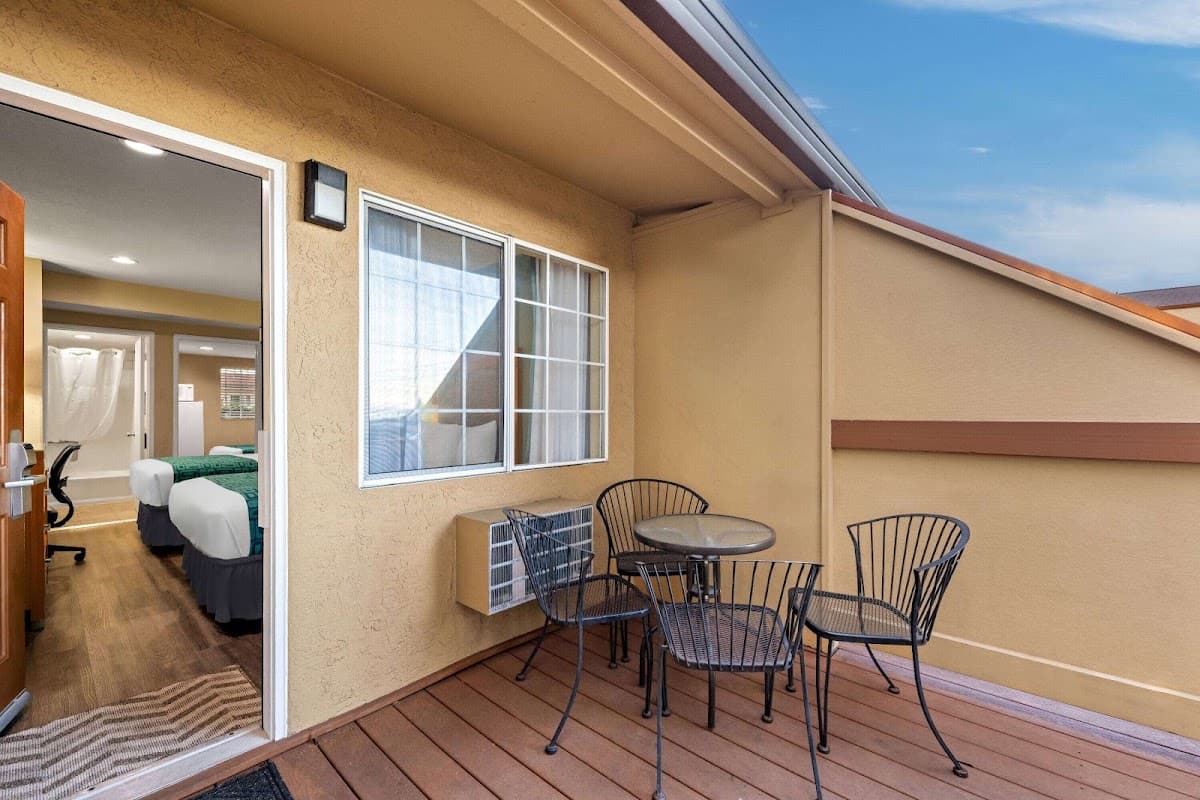 Howard Johnson by Wyndham Santa Cruz, Hotel in Santa Cruz