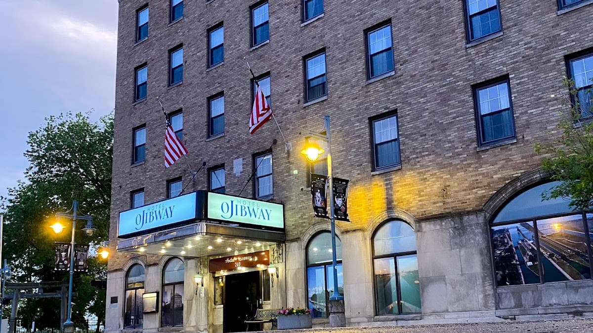 The Hotel Ojibway, Trademark Collection by Wyndham Sault Ste. Marie, Hotel in Sault Ste. Marie