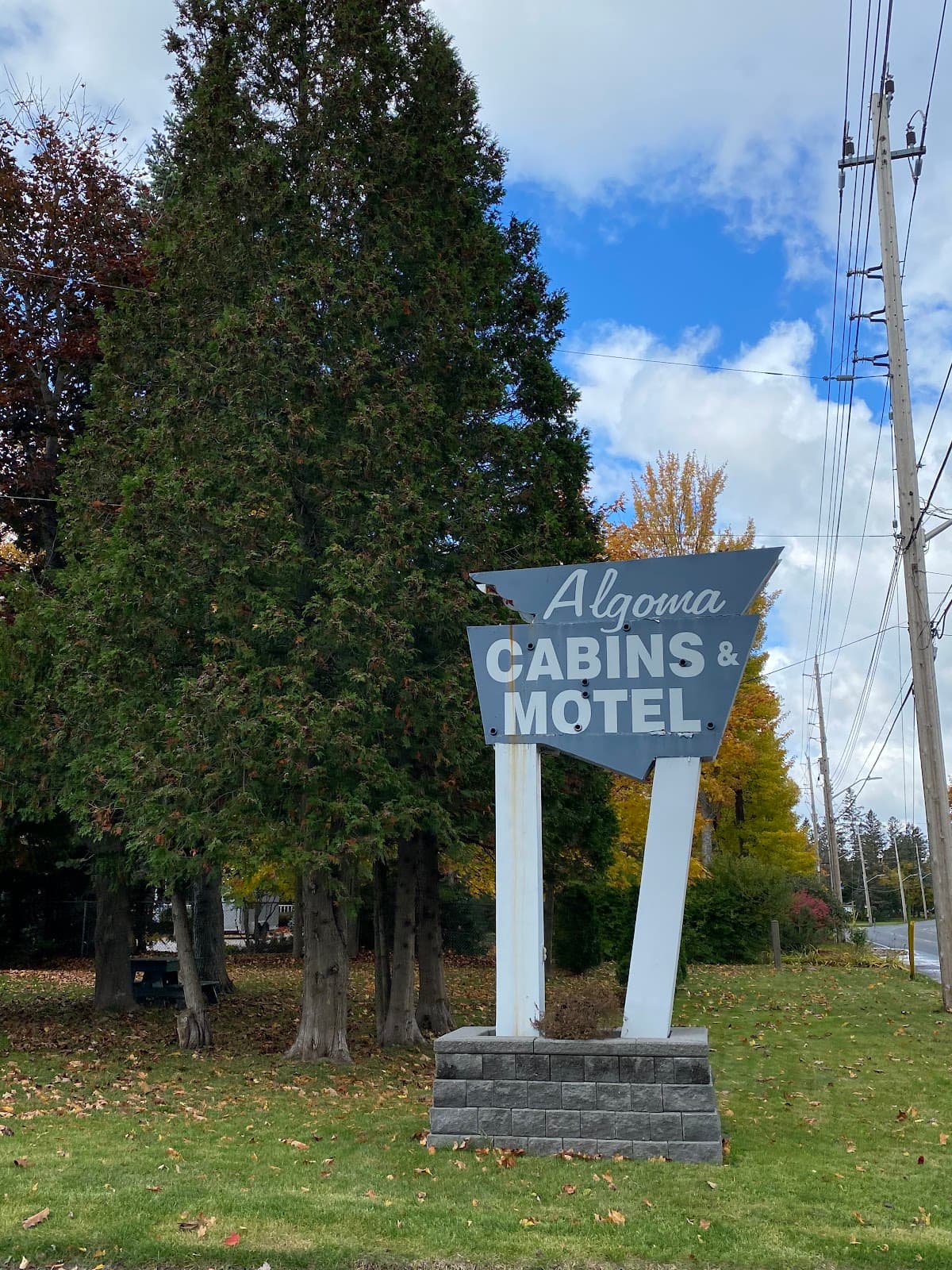 Riverfront Studios Inn Formerly Algoma Cabins & Motel, Hotel in Sault Ste. Marie