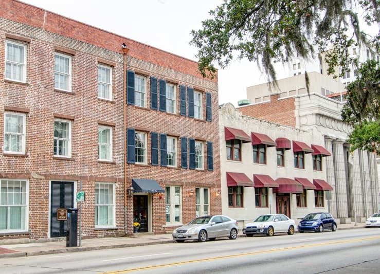 Suites at Bay, Hotel in Savannah