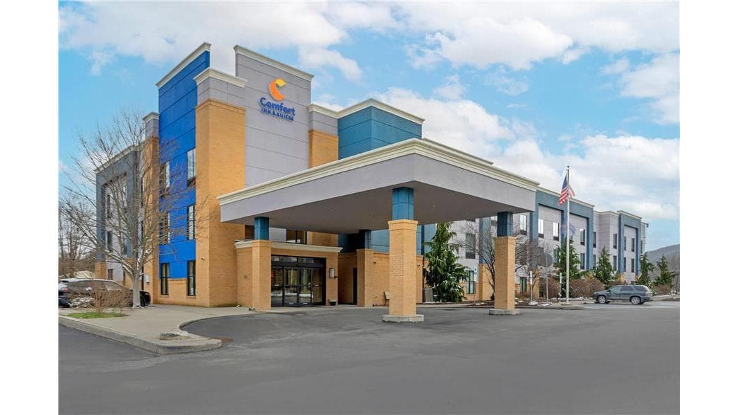 Comfort Inn & Suites Sayre, Hotel in South Waverly
