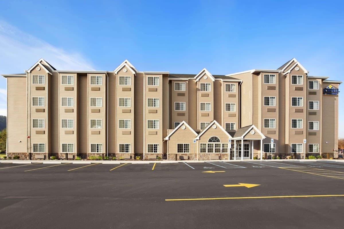 Microtel Inn & Suites by Wyndham Sayre, Hotel in Sayre