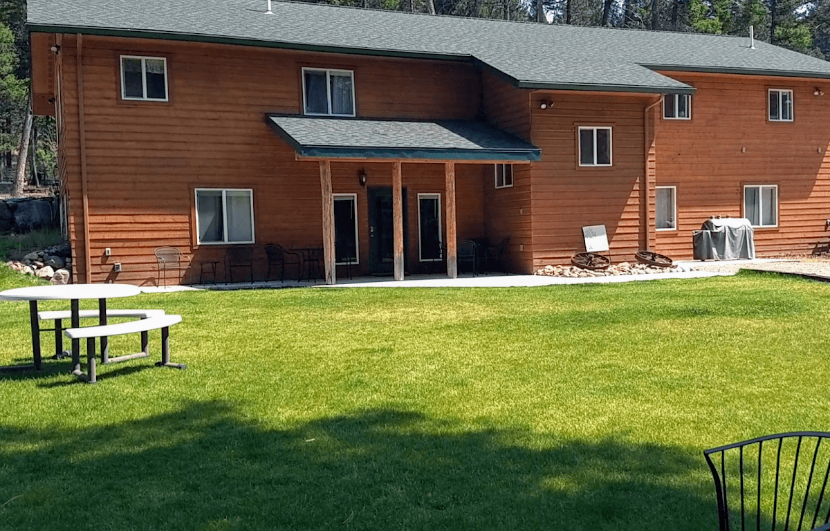 The Home Place Vacation Rental, Motel in Seeley Lake