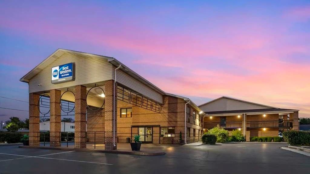 Best Western Shelbyville Inn and Suites Celebration Inn, Hotel in Shelbyville