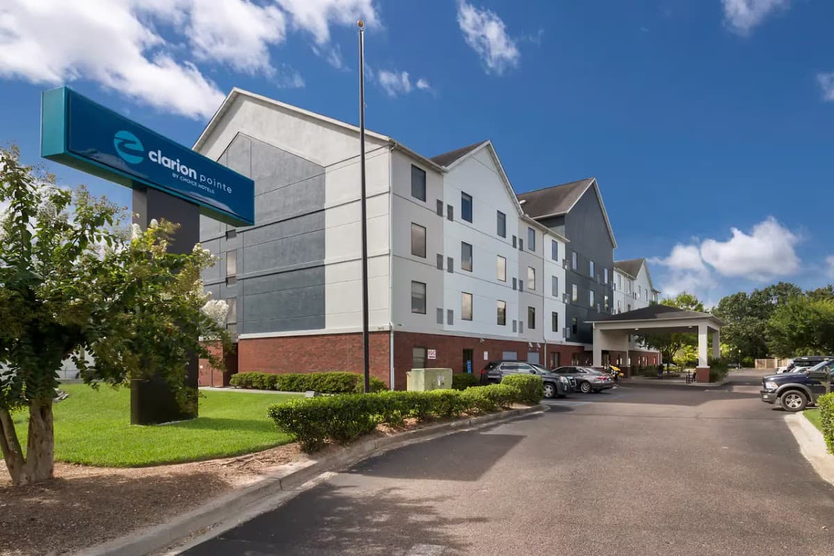 Clarion Pointe Charleston - West Ashley, Hotel in Shell Point