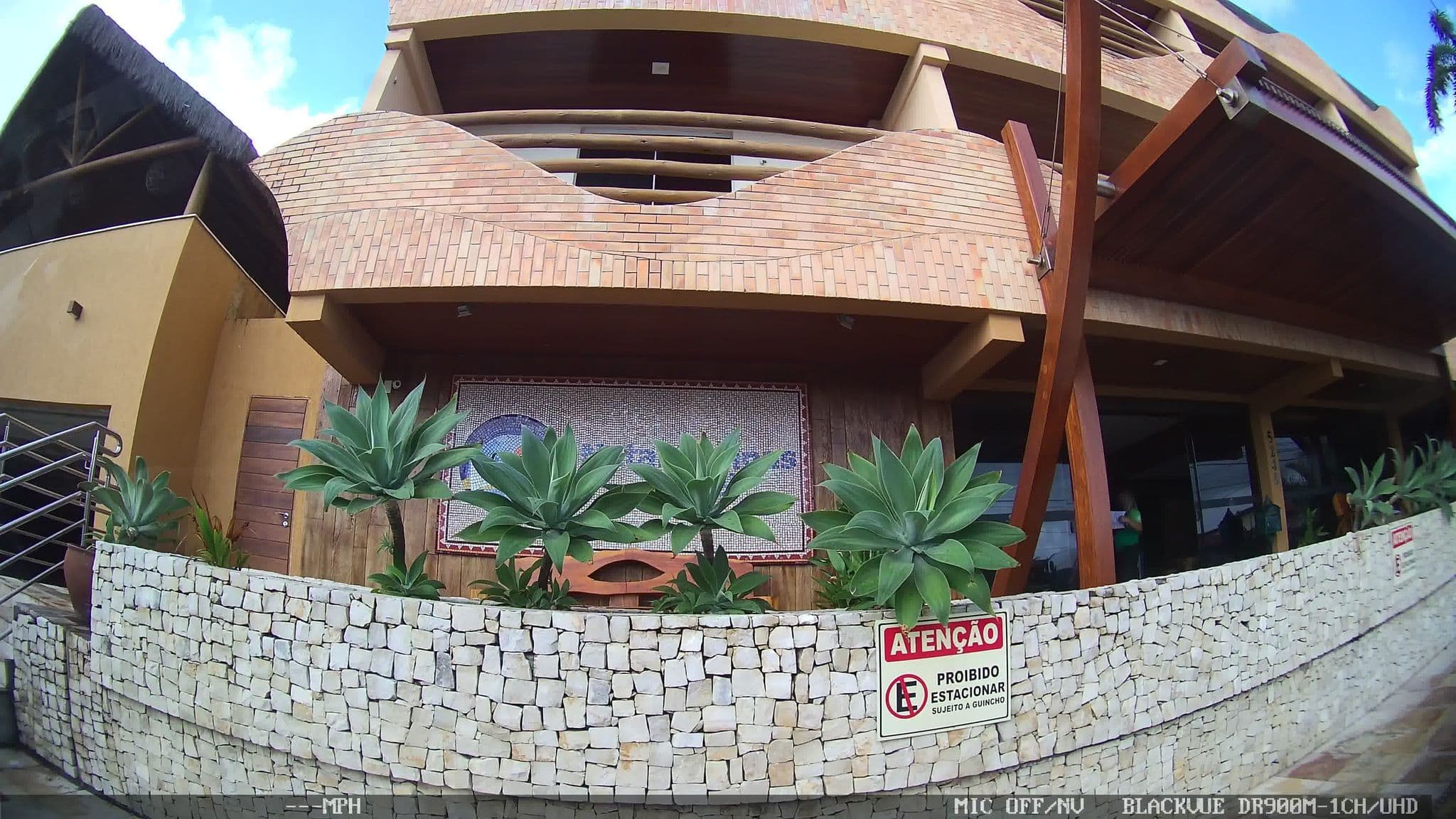 Street view near Natal Dunnas Hotel, Natal — © kaart_4 (CC BY-SA · Mapillary)