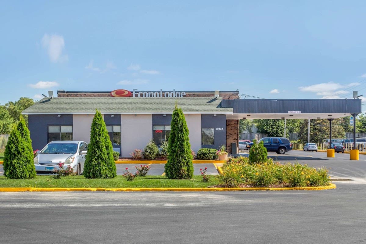 Econo Lodge Shorewood, Hotel in Shorewood
