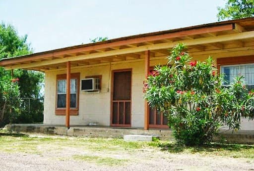 Lakefront Lodge, Hotel in Falcon Lake Estates
