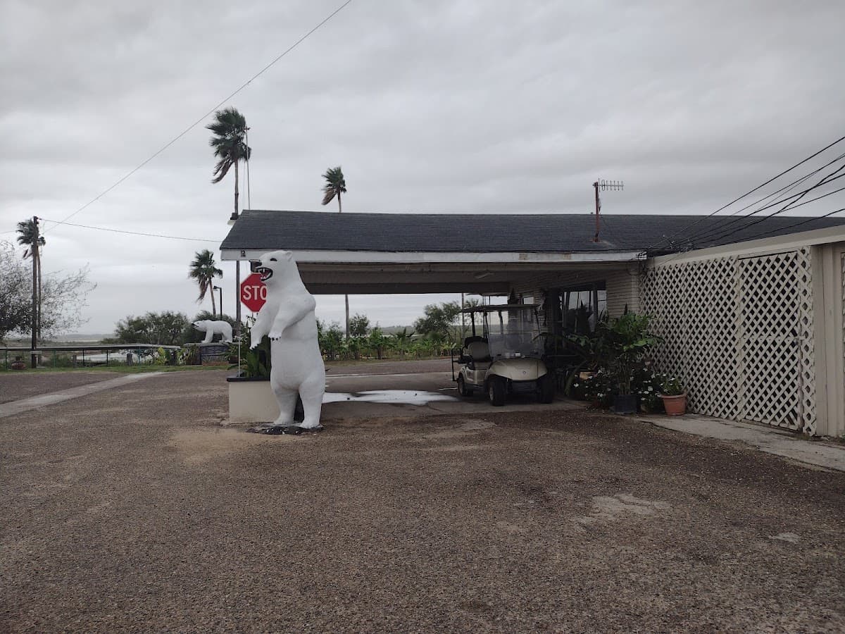 Oso Blanco Motel and RV Park, Hotel in Falcon Lake Estates