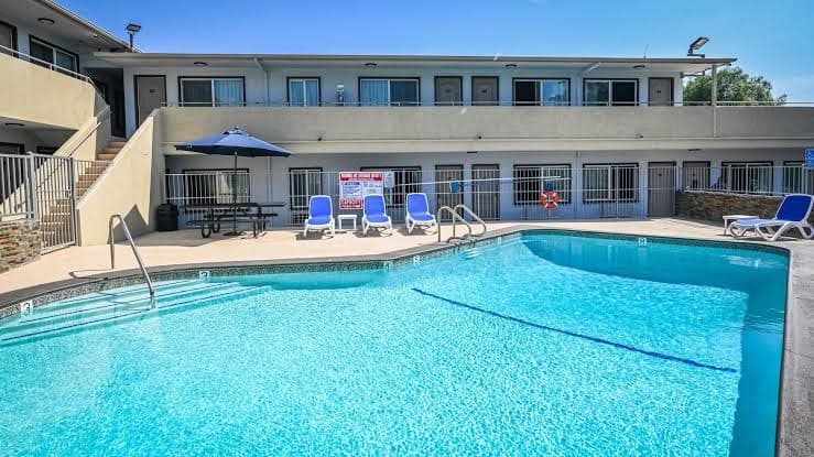 Sea Rock Inn - Long Beach, Hotel in Signal Hill