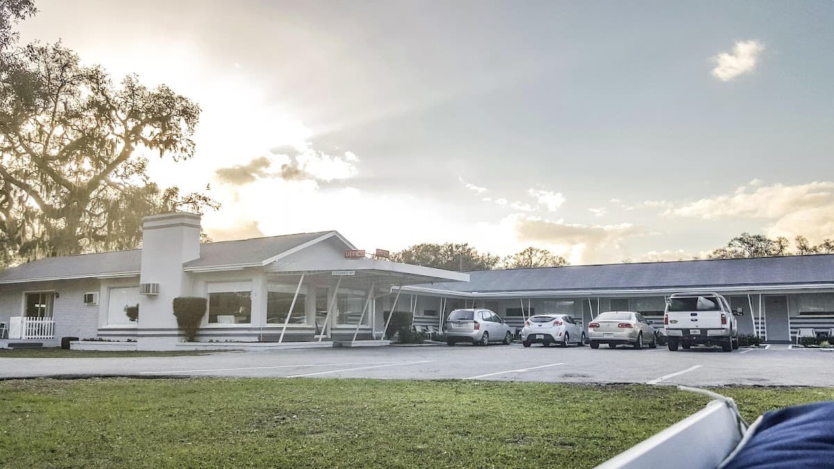 Sun Plaza Motel, Motel in Silver Springs