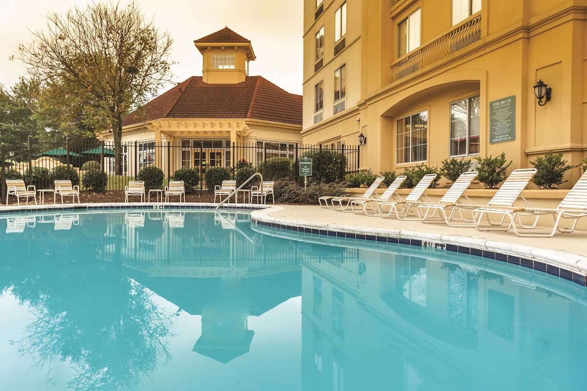 La Quinta Inn & Suites by Wyndham Atlanta Ballpark/Galleria, Hotel in Vinings