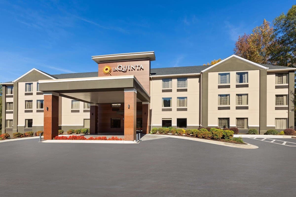 La Quinta Inn & Suites by Wyndham Snellville-Stone Mountain, Hotel in Snellville